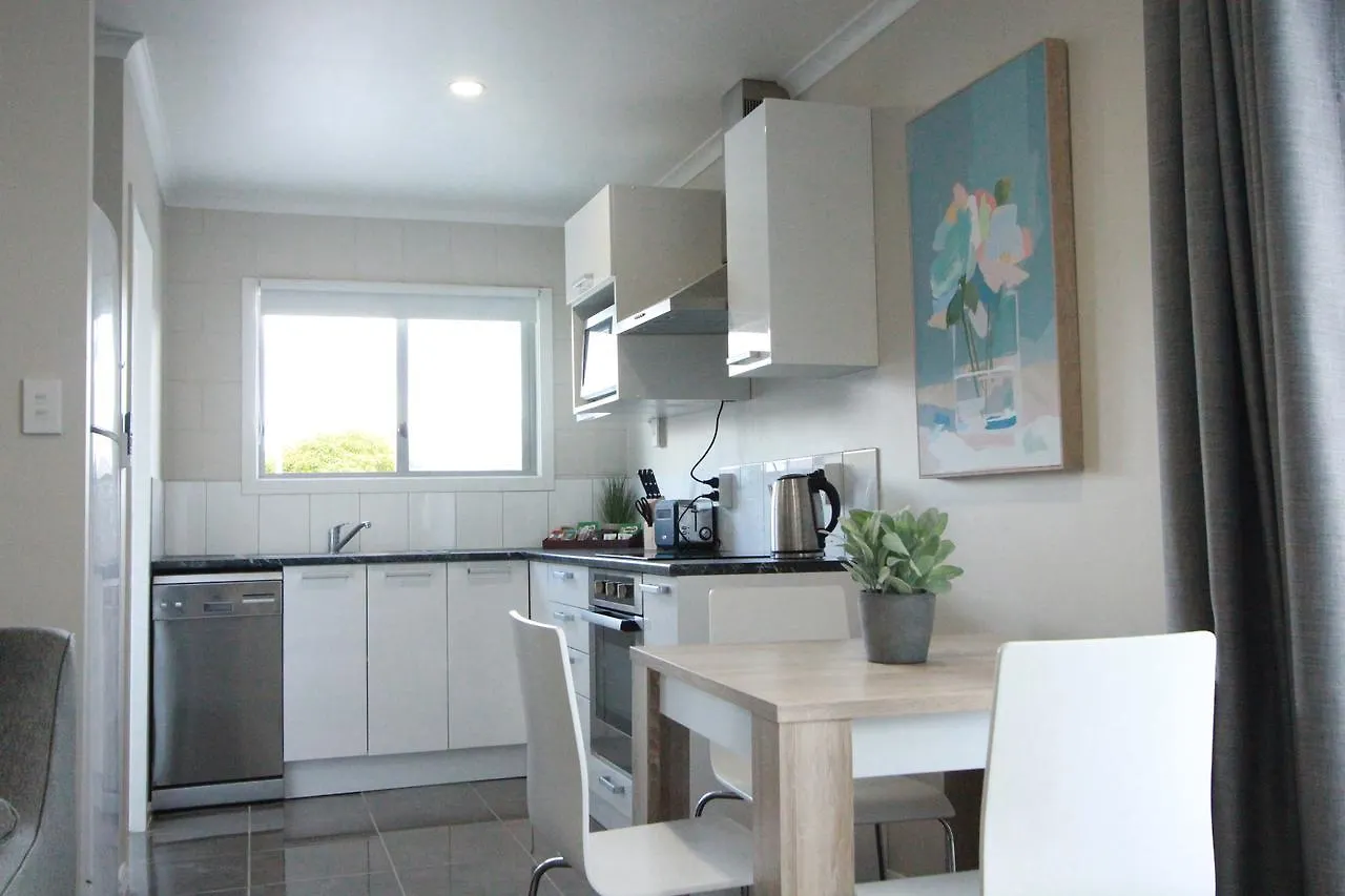 Rose Apartments Unit 1 Central Rotorua-Accommodation&Spa