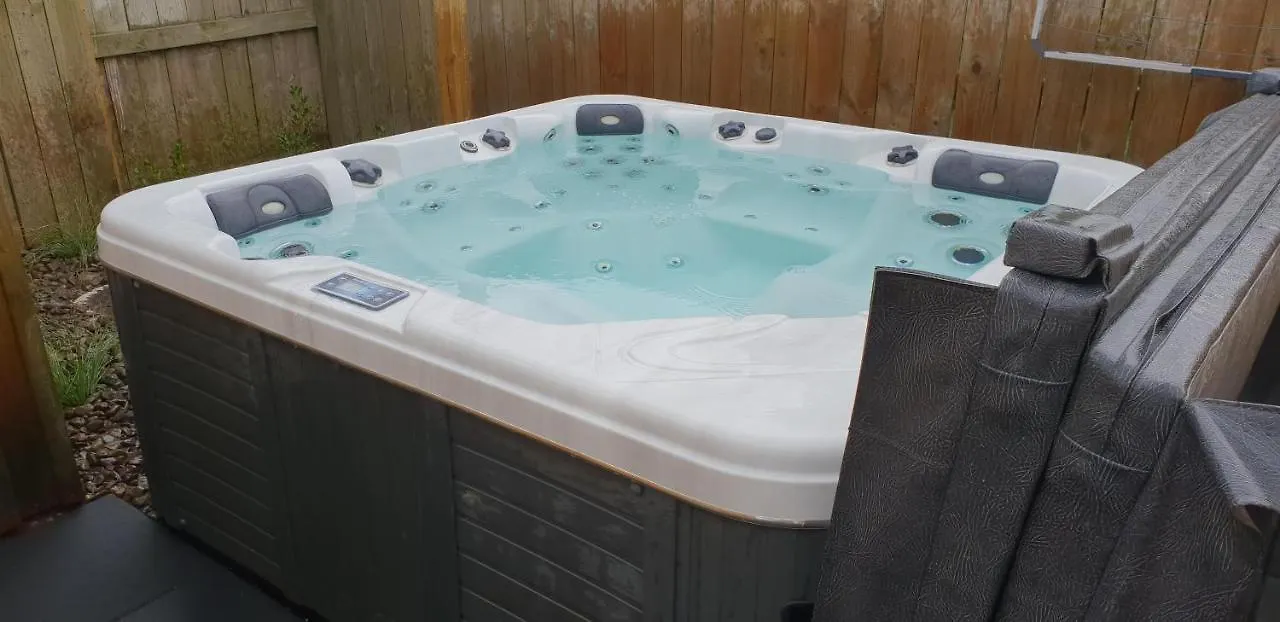 Rose Apartments Unit 1 Central Rotorua-Accommodation&Spa