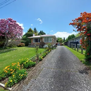 3 Bedroom By The Reserve Rotorua